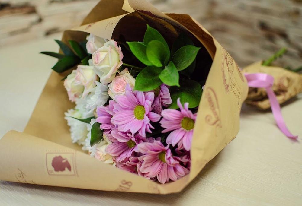 Букет цветов из: Розы и Хризантемы в Магнитогорске