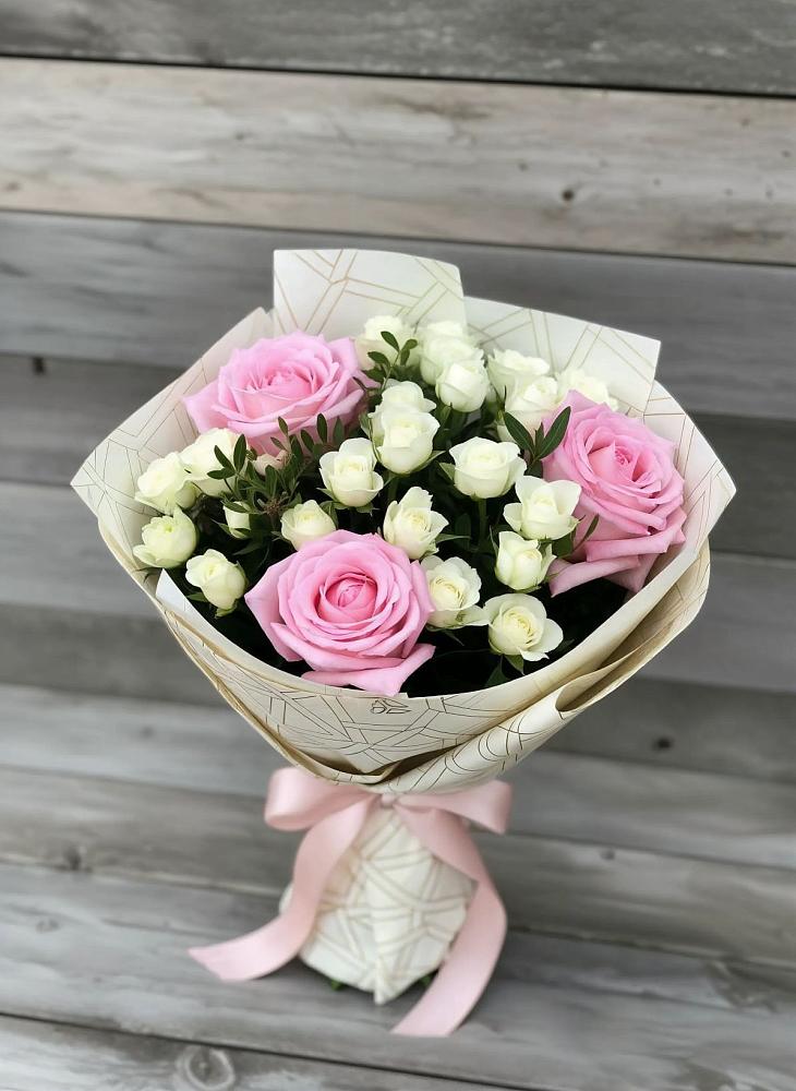 Букет цветов из: Розы в Магнитогорске