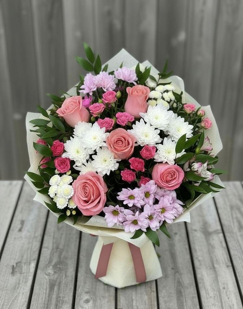 Букет цветов из: Альстромерии, Гвоздики, Розы и Хризантемы в Магнитогорске