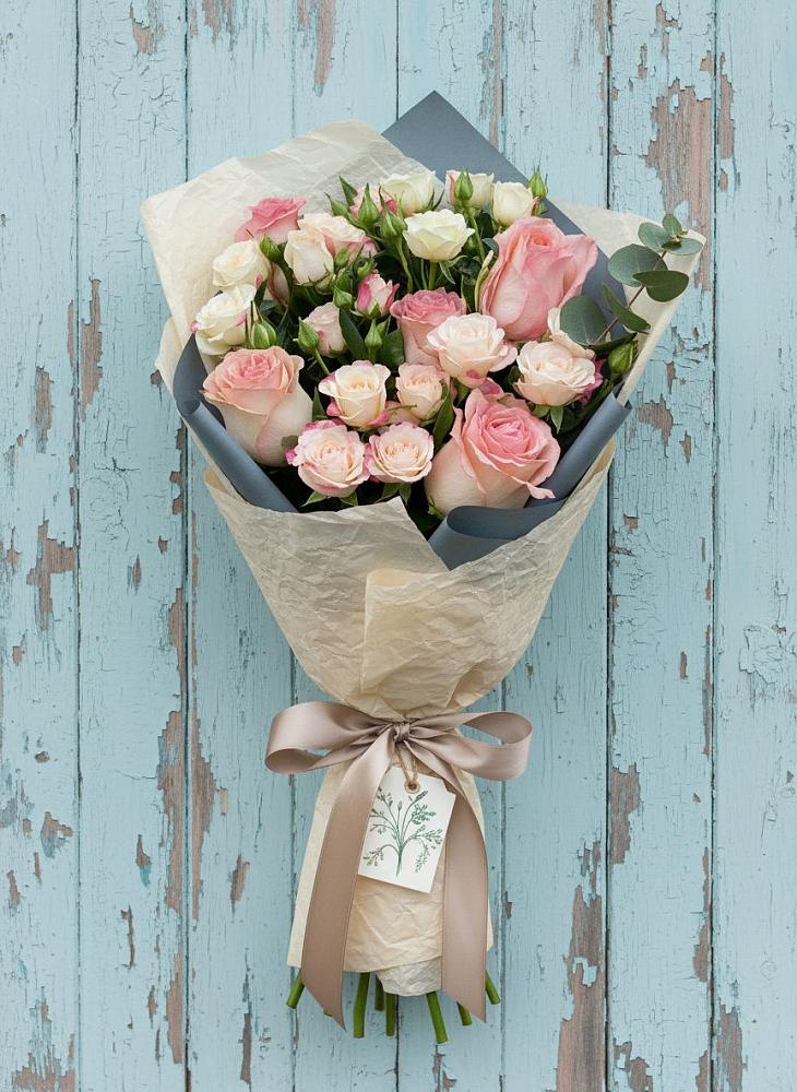 Букет цветов из: Розы в Магнитогорске