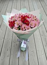 Букет цветов из:  Альстромерии в Магнитогорске