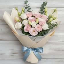 Букет цветов из:  Лизиантусы в Магнитогорске