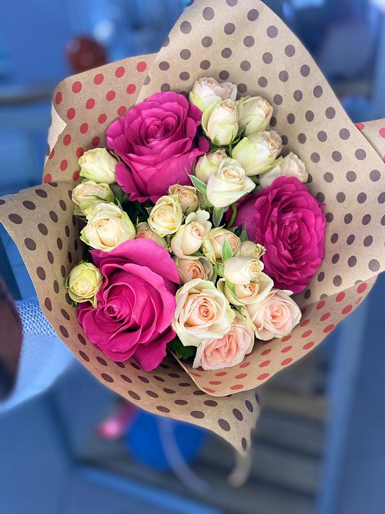 Букет цветов из: Розы в Магнитогорске