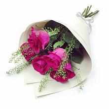 Букет цветов из:  Розы в Магнитогорске