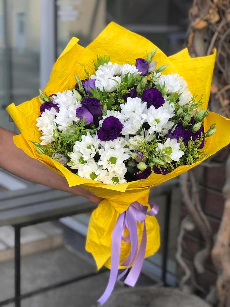 Букет цветов из: Ирисы, Хризантемы и Ромашки в Магнитогорске