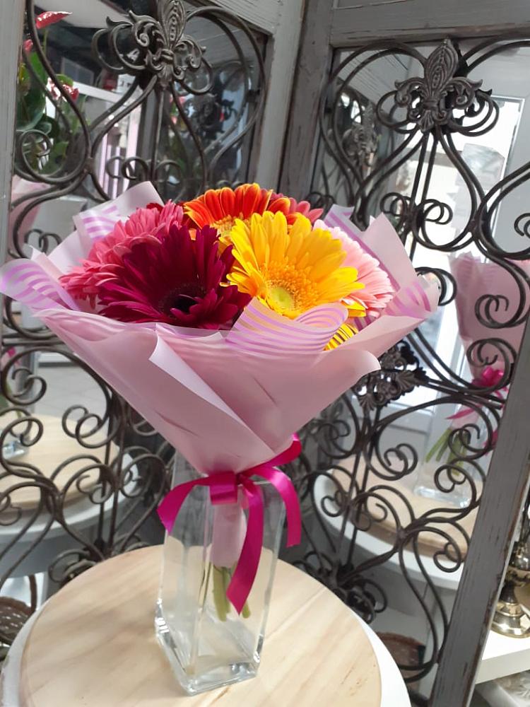 Букет цветов из: Герберы в Магнитогорске