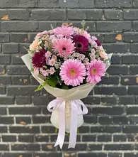 Букет цветов из:  Герберы и Хризантемы в Магнитогорске