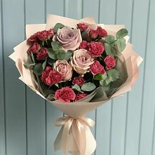 Букет цветов из:  Гвоздики и Розы #REPLACE_PRED# Магнитогорске