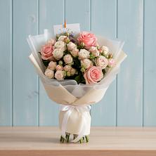 Букет цветов из:  Розы в Магнитогорске