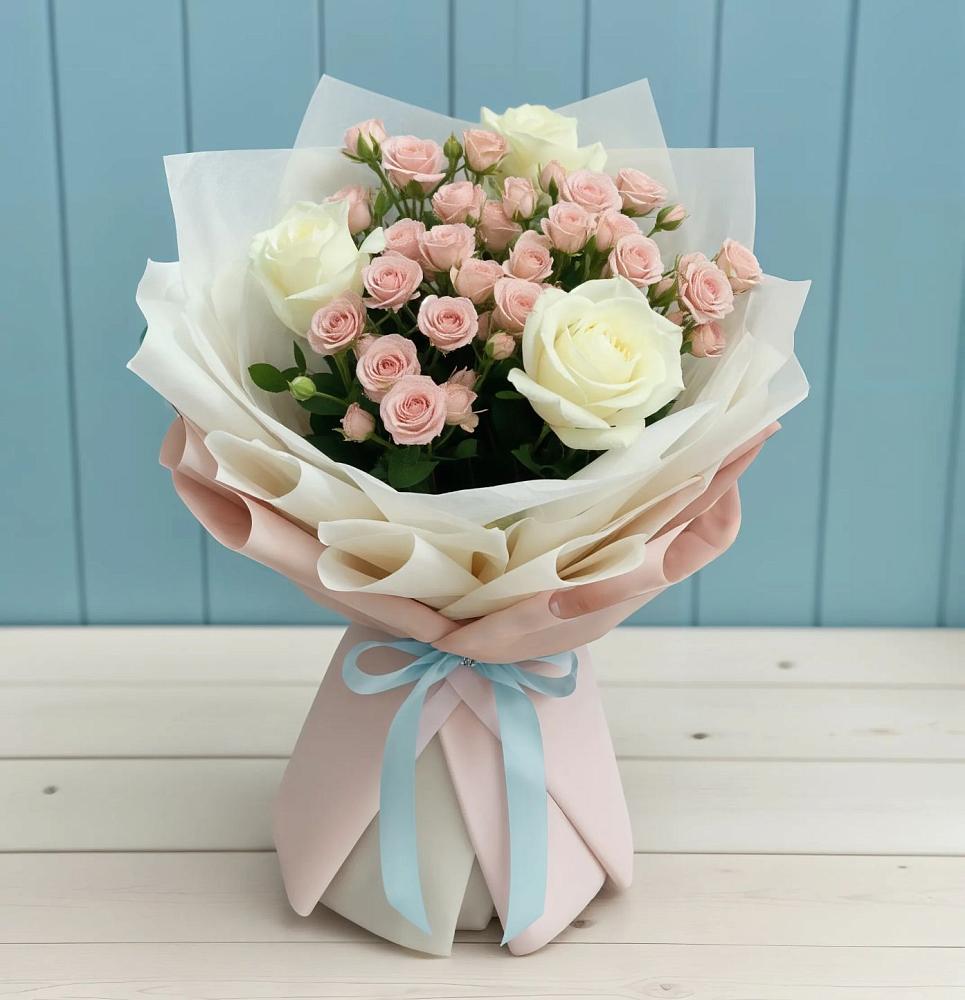 Букет цветов из: Розы в Магнитогорске