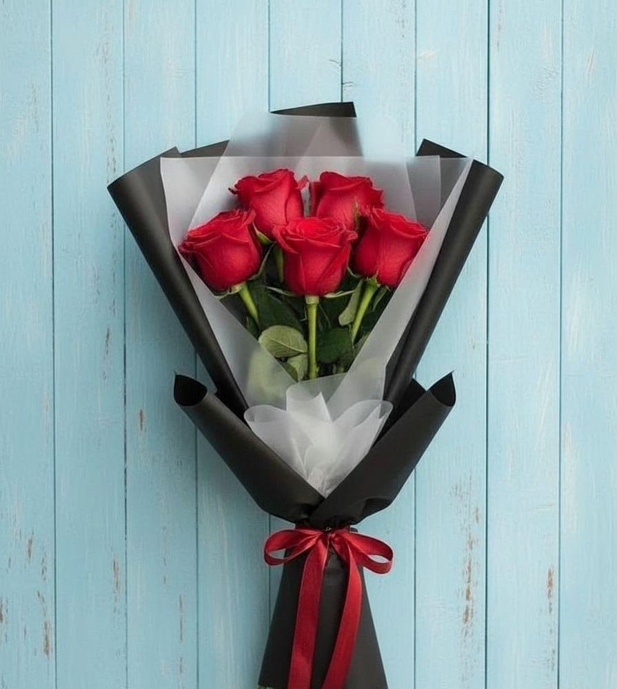 Букет цветов из: Розы в Магнитогорске